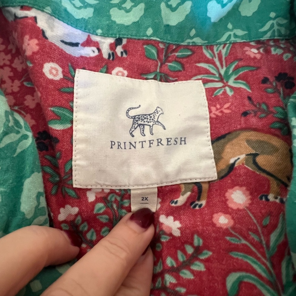 Printfresh Vibrant Red and Green Floral Garment - Picture 3 of 4